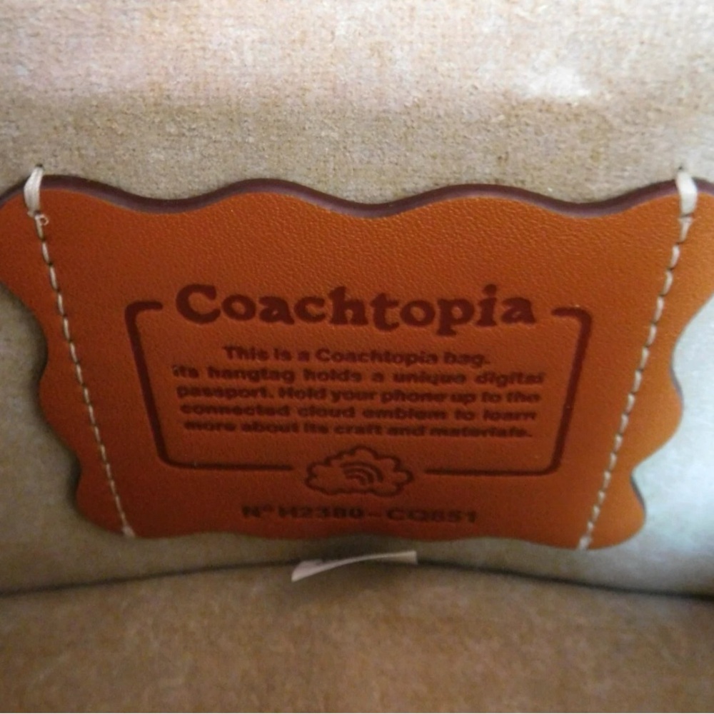 Coachtopia Wavy Dinky Butterfly Print NWT - Picture 12 of 12